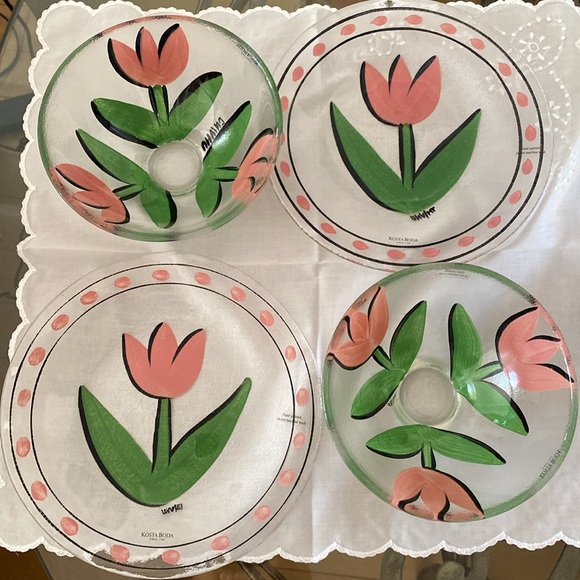 Kosta Boda pink, tulip bowls (set of 2) - Picture 6 of 7